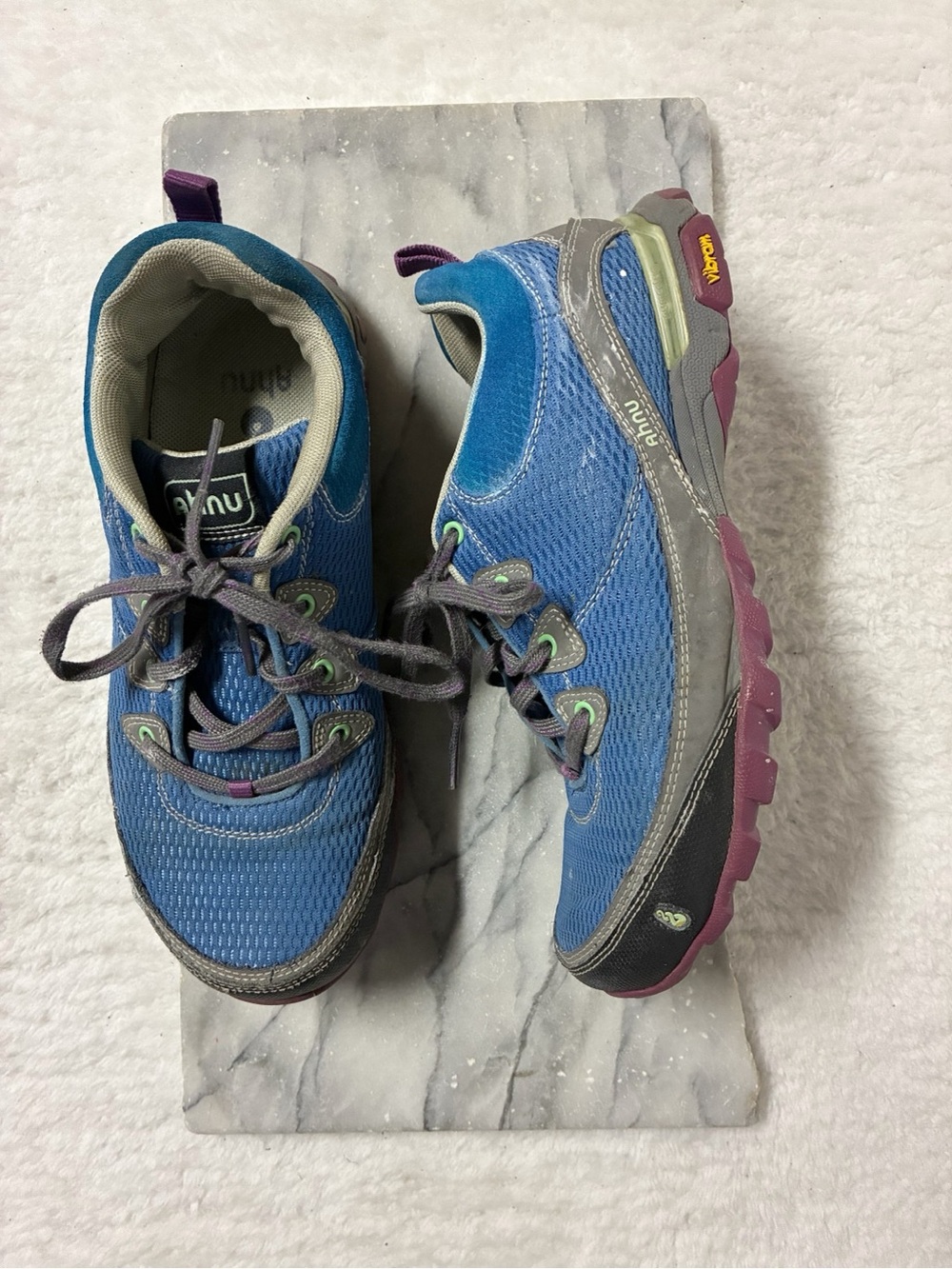 Ahnu Sugarpine Air Mesh Runners Size 8 Womens Shoes Blue Purple
